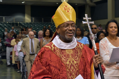 Presiding Bishop Curry in Vicksburg, Mississippi, to honor and commemorate James Chaney and the Martyrs of Philadelphia. Photo: Jeanie Munn